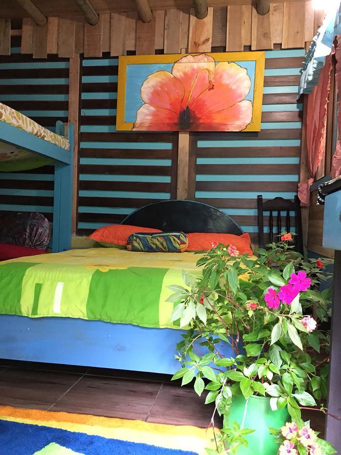 Wood House Hostel La Fortuna Exterior photo