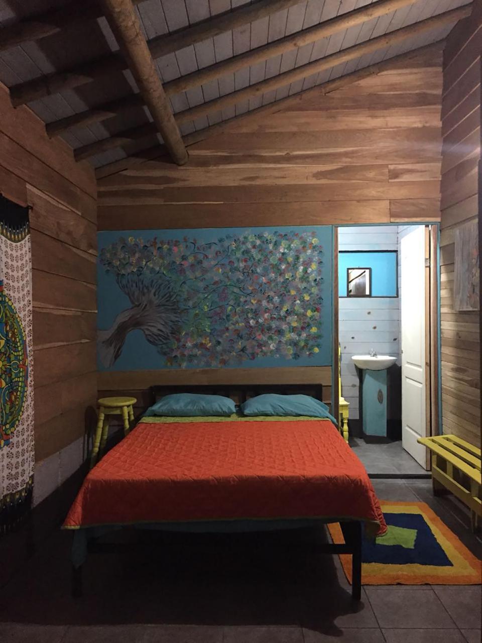 Wood House Hostel La Fortuna Exterior photo